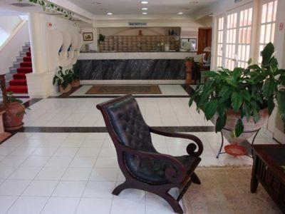 Hôtel Regina Mare à Perdika  Extérieur photo