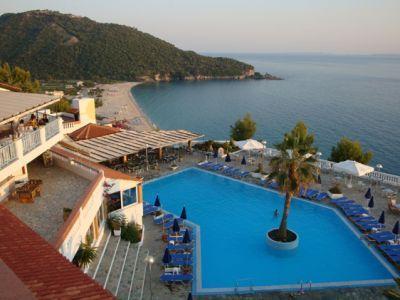 Hôtel Regina Mare à Perdika  Extérieur photo